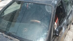 Τραγωδία στο Χαλάνδρι: Έσπασαν τα τζάμια του ΙΧ για να βγάλουν την 8χρονη