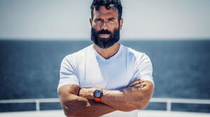 Στην Μύκονο για διακοπές στο νησί ο… βασιλιάς του instagram