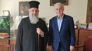 Σε κλίμα βαρύ η συνάντηση Αρχιεπισκόπου - Δημάρχου!