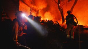 ΗΠΑ: Δύο νεκροί κι ένας τραυματίας από πυρκαγιά στην Καλιφόρνια