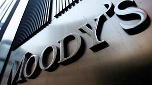 Moody’s: Αναβάθμισε σε θετικές τις προοπτικές της ελληνικής οικονομίας