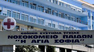 Ανήλικη με κορωνοϊό επιτέθηκε σε νοσηλεύτρια στο Παίδων
