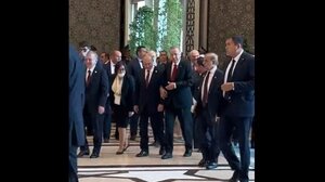 Το "αγκαζέ" Ερντογάν και Πούτιν στη Σύνοδο της Σανγκάης έγινε viral