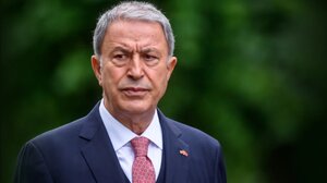 «Απαράδεκτο να κατέβει για την κακομαθημένη Ελλάδα», λέει το τουρκικό υπουργείο Άμυνας