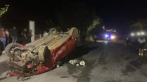 Σοβαρό τροχαίο τη νύχτα - Τούμπαρε αυτοκίνητο