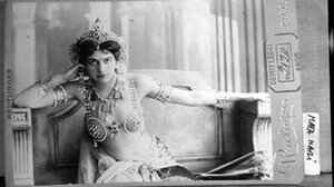 Εκτελέστηκε ντυμένη με μια στολή αμαζόνας 