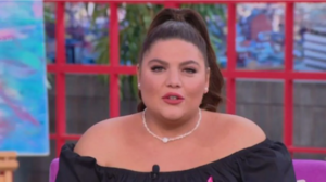 Δανάη Μπάρκα: Διέρρηξαν το αυτοκίνητό της στο Χαλάνδρι