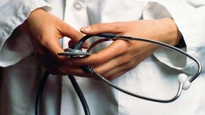 Στο "τραπέζι" των Ενώσεων Γιατρών ΕΣΥ και της ΔΥΠΕ Κρήτης, όλα τα "καυτά" ζητήματα