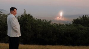  Β. Κορέα: Ο Κιμ Γιονγκ Ουν επέβλεψε γυμνάσια τακτικής μονάδας πυρηνικού πολέμου 