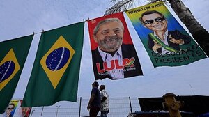 Βραζιλία: Σε κλίμα πόλωσης Λούλα και Μπολσονάρο «μονομαχούν» για την προεδρία στον δεύτερο γύρο