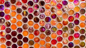 Ψηφιδωτά από χιλιάδες χάπια και κάψουλες!