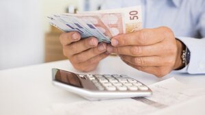 Έκτακτο βοήθημα: Τα κριτήρια, οι δικαιούχοι και τα ποσά