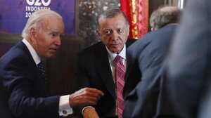 Μπάιντεν σε Ερντογάν: Θα συνεχίζω να στηρίζω τον εκσυγχρονισμό των F-16