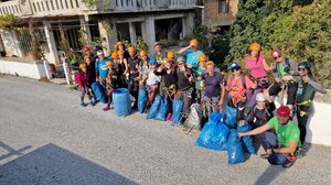 Κατάβαση και σκουπιδομάζωμα στο Κακοπέρατο Αγίου Βασιλείου