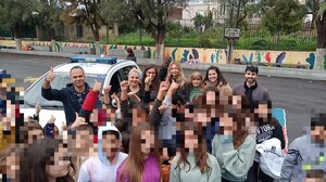 Άμεση Δράση Ηρακλείου σε μικρούς μαθητές: «και να μη φάτε το φαγητό σας, εμείς σας αγαπάμε!»