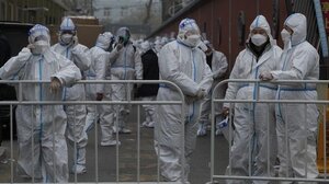 "Έκρηξη" θανάτων στην Κίνα, το 2023 λόγω κορωνοϊού, προβλέπουν οι ειδικοί