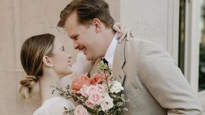 Γαμήλια ρούχα και αξεσουάρ από δεύτερο χέρι; Και όμως γίνεται