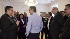 Στο Μαξίμου ο Σταύρος Αρναουτάκης