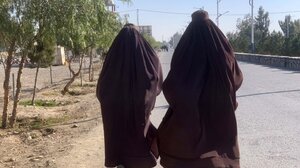 Αναστέλλει «προσωρινά» ο ΟΗΕ προγράμματα βοήθειας στο Αφγανιστάν 