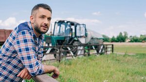 Στη Βουλή οι ρυθμίσεις για το φθηνότερο αγροτικό τιμολόγιο ρεύματος 