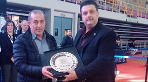 Τιμητική διάκριση Σωκράτη Βαρδάκη από την Πανελλήνια Ομοσπονδία kickboxing