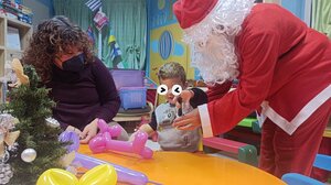 Ένα κρητικό γλέντι στην παιδοογκολογικη του ΠΑΓΝΗ!