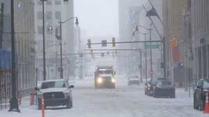 Χιονοθύελλα-μαμούθ χτυπά τις ΗΠΑ: 30 εκατοστά χιόνι και 16 εκατ. άνθρωποι σε συναγερμό