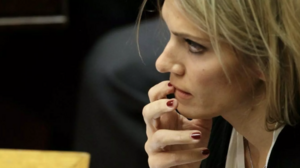 Qatargate: Ομόφωνη απόφαση για καθαίρεση της Εύας Καϊλή