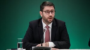  Ανδρουλάκης: Μόνο τους εργαλείο ο συμψηφισμός και ο συναγωνισμός ποιος είναι χειρότερος στην υπονόμευση των θεσμών