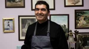 Οι τελευταίοι τσαρουχάδες της Αθήνας