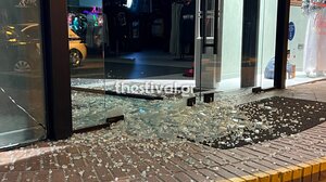 Θεσσαλονίκη: Κουκουλοφόροι επιτέθηκαν με βαριοπούλες σε πέντε καταστήματα στην Τούμπα