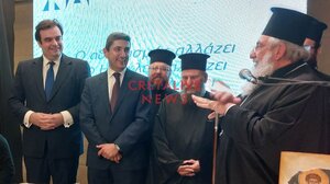 "Η πίτα είναι πρόσχημα, εσένα ήρθαν να δουν": Η ατάκα του Αρχιεπισκόπου στον Αυγενάκη