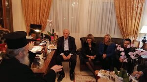 Με τον Κώστα Σκανδαλίδη… έσπασε το ρόδι η Μαρία Καναβάκη!