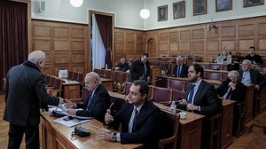 Βουλή: Πρώτη αποχώρηση των βουλευτών του ΣΥΡΙΖΑ από ψηφοφορία