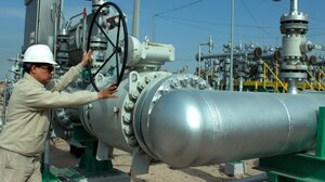 Γαλλία: Το μεγαλύτερο συνδικάτο καλεί σε πολυήμερη απεργία στα διυλιστήρια