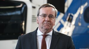 Η Καγκελαρία ανακοίνωσε τον διορισμό του Μπόρις Πιστόριους στο υπ. Άμυνας