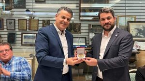 Με τον Αρχιεπίσκοπο Αμερικής, τον Γερουσιαστή Ν. Υόρκης & μέλη της ομογένειας συναντήθηκε ο Δήμαρχος Χανίων