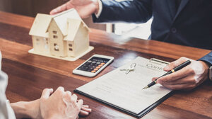 Τι ισχύει με τις χρεώσεις στην πρόωρη προεξόφληση των δανείων