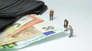 Συντάξεις: Αυτές είναι οι τελικές ημερομηνίες πληρωμής