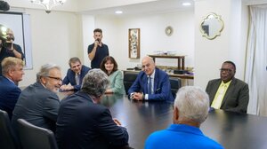 Η επίσκεψη Δένδια στην Τζαμάικα και η αναφορά στη Σητεία! 