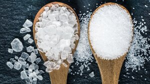 Αλμυρές τροφές: Πώς να ελέγξετε την πρόσληψη του «κρυμμένου» αλατιού