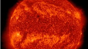  «Έσπασε» κομμάτι του Ήλιου και δημιούργησε περίεργη δίνη