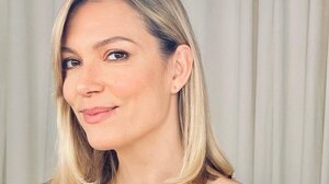 Βίκυ Καγιά: Φόρεσε το oversized φούτερ με κολάν και δες το τέλειο σύνολό της