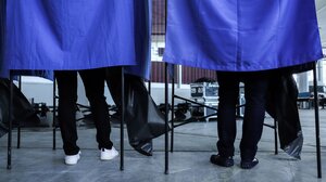 Ψηφίζουν σήμερα οι κάτοικοι 595 δήμων της Ιταλίας