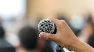 Στο Αυτόφωρο τραγουδιστής για αντίσταση σε αστυνομικό έλεγχο