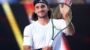 Εύκολη νίκη για τον Τσιτσιπά, 1-0 η Ελλάδα κόντρα στον Καναδά