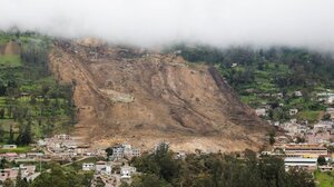 Ισημερινός: Στους 14 αυξήθηκαν οι νεκροί από την κατολίσθηση