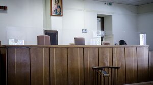 “Ανω- κάτω” τα δικαστήρια του Βόλου από απειλές φυλακισμένου εργολάβου κατά Εισαγγελέα