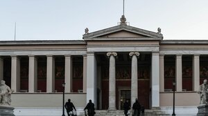 Πανελλαδικές 2023: Ποια τμήματα τραβούν την… ανηφόρα – Πόσοι υποψήφιοι θα μείνουν εκτός ΑΕΙ