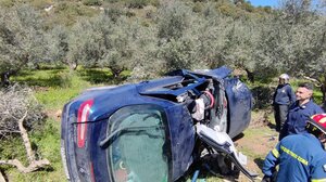 Σοβαρό τροχαίο με μία εγκλωβισμένη γυναίκα!